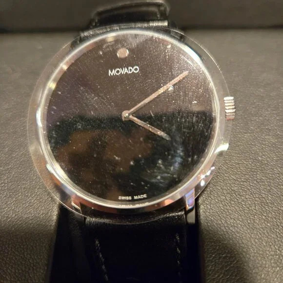 MOVADO MEN'S MUSEUM CLASSIC WATCH